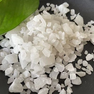산업적 등급 16% 17% 알루미늄 설페이트 물 처리 플레이크는 가루가 됩니다